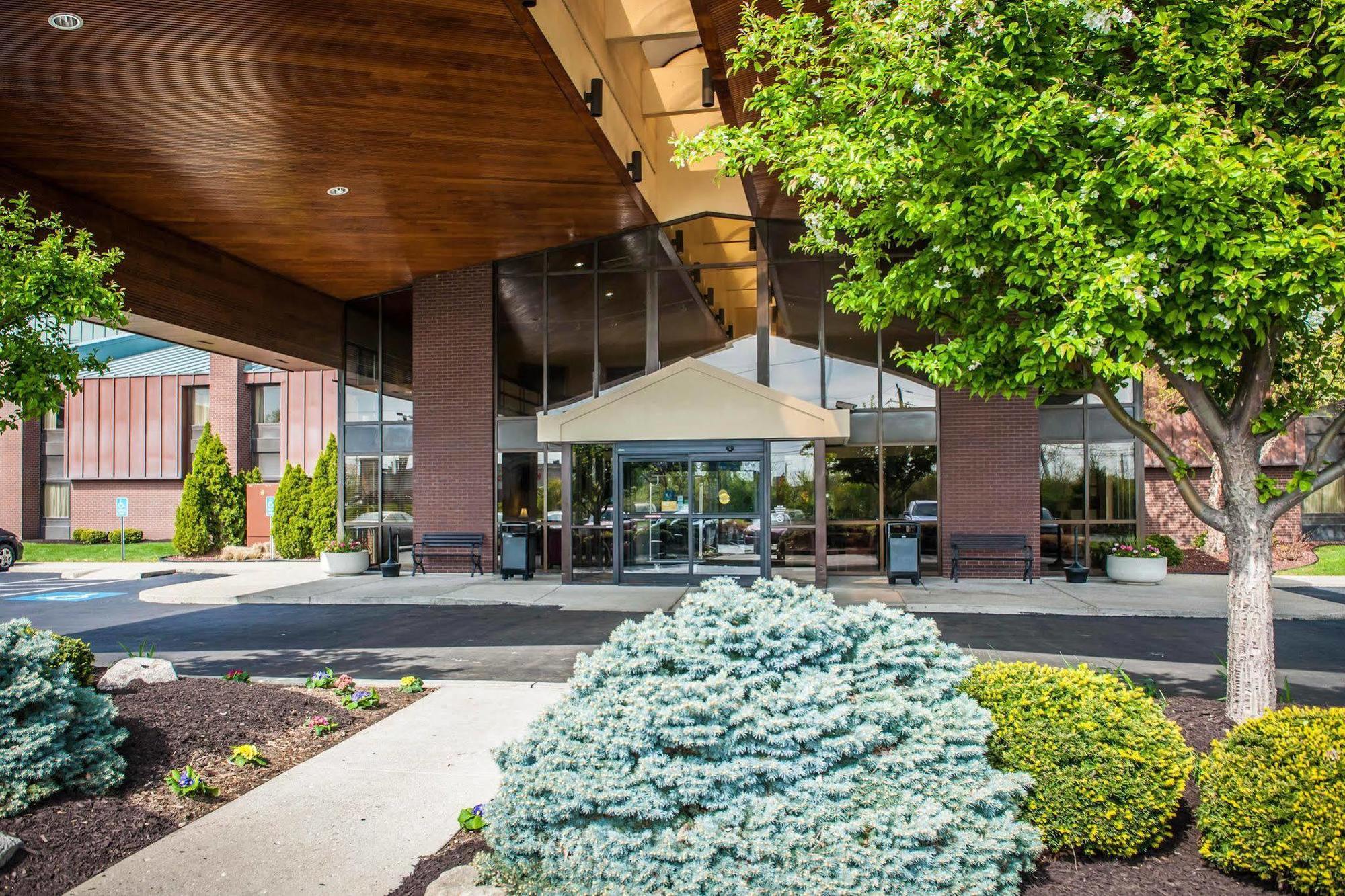 Quality Inn Castleton Exterior photo